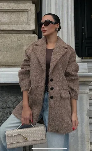 Women Faux Fur Jacket Soft Warm Plush Coat Outerwear Elegant Chic thumbnail 1