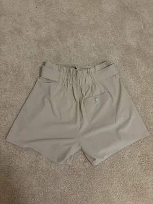 Athleta Skyline Shorts II thumbnail 3