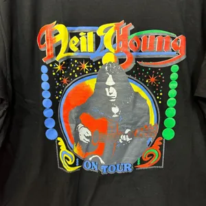 Neil Young In Concert Tour Tshirt size XL thumbnail 2