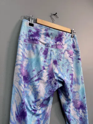 Multicolor Apana Cropped Active Leggings Size M EUC thumbnail 4