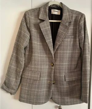 4th & Reckless Brita Tailored Single Breasted Blazer Grey Check thumbnail 1