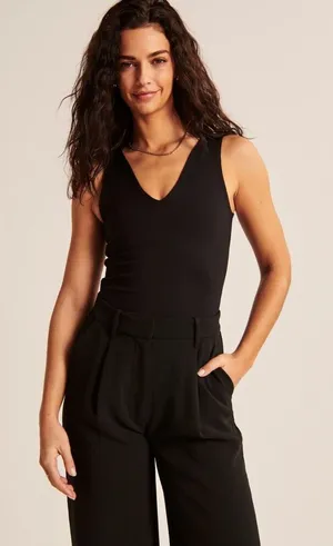 ✨Abercrombie & Fitch Seamless Fabric V- Neck Black Sz Large Bodysuit✨ thumbnail 1