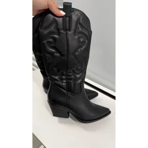 Top Moda Elk-1 Black Western Cowboy Boots Pointed Toe Side Zip Womens size 6.5 thumbnail 2