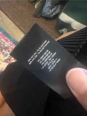 Babaton Black Strapless Ribbed Tube Top thumbnail 11