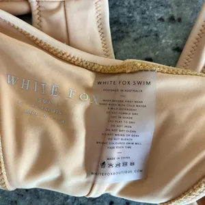 White fox Belmont bottom tangerine Size small. thumbnail 4