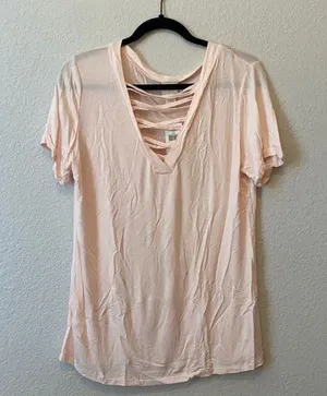 NWT Daytrip soft pink tee thumbnail 1