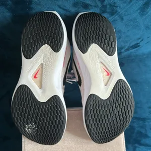 USED NIKE RUNNING SZ 6.5 thumbnail 5