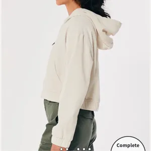Hollister Hooded Crop Corduroy Zip Up Jacket thumbnail 3