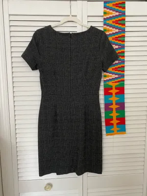 Banana Republic Grey Work Dress thumbnail 3
