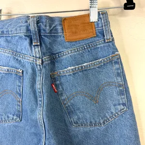 Levi's Medium Wash Denim Button Fly Wedgie Frayed Straight Ankle Jeans Size 24 thumbnail 6