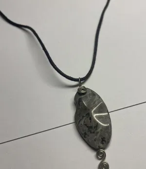 Women’s Grey Natural Stone Pendant / Black Cord Costume Necklace thumbnail 5