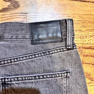 Denim Forum Aritzia Jean‎ Maxi Skirt Black 90s Y2K Utility Raw Hem Size 25 thumbnail 3
