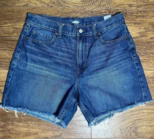 Old Navy Women's High-Rise Slouchy Straight raw-hem denim shorts size 8 thumbnail 1