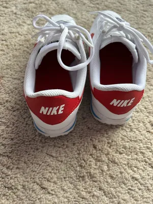 Nike Classic Cortez Leather in the White thumbnail 5