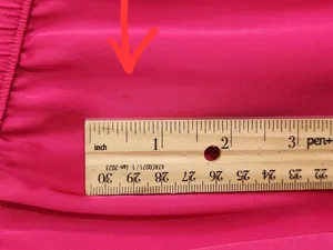 Victoria's Secret Hot Pink Satin Pull-On Lounge Shorts Size Large Flaw thumbnail 6