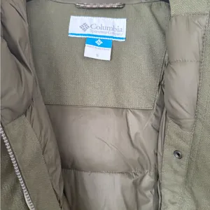 Columbia Women's Olive Utility puffer Jacket thumbnail 7