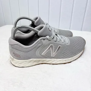 New Balance Gray Running Shoes Size 7.5‎ thumbnail 3