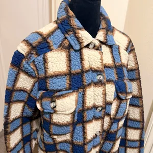 Absolutely Famous Blue & Brown Plaid Sherpa Fleece Shacket - Womens Size XL thumbnail 4