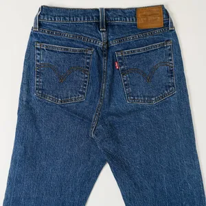Levi’s Wedgie Straight Fit Jeans thumbnail 4