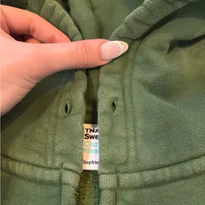 Aritzia TNA Cozy Fleece Hoodie thumbnail 3