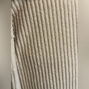Doe & Rae Cowl Neck Sweater size M thumbnail 2