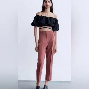 ZARA Off-the-Shoulder Puff Sleeve Criss‎ Cross Self Tie Crop Top in Black Medium thumbnail 2
