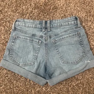 Aeropostale Light Jean Shorts thumbnail 2
