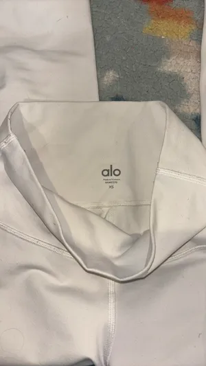 Alo Leggings thumbnail 4