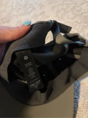 Lululemon hat thumbnail 3