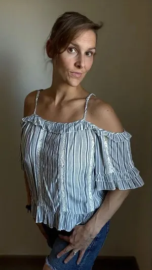 American Eagle Cold Shoulder Ruffle Top Embroidered Festival Boho Medium thumbnail 1