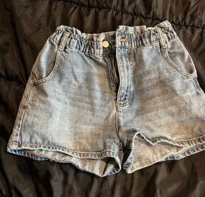 BDG Urban Outfitters Light Wash Denim Paperbag Waist Shorts Blue Small thumbnail 1