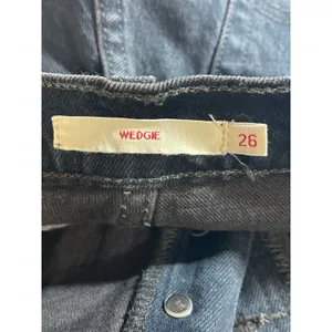 Levi's Wedgie Women's Blue Dark Wash High Waisted Straight Denim Jeans Size 26 thumbnail 4