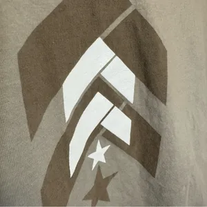 Barry’s Chevron Tshirt Tan Size M thumbnail 6