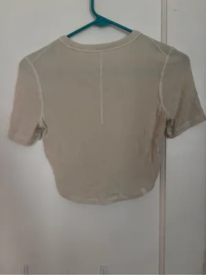Lululemon Cream Short Sleeve Crop Top thumbnail 2