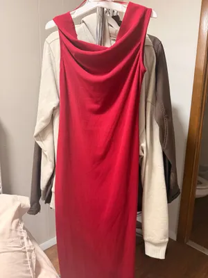 Discovery Red Off-Shoulder Ruched Bodycon Dress with Side Slit thumbnail 6