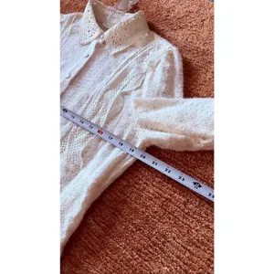 Ivy & Sage Lace Button Blouse Cream Romantic Puff Sleeve Shirt M NWT thumbnail 5