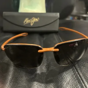 Maui Jim Women's Black and Brown Sunglasses includes Maui Jim Case thumbnail 8
