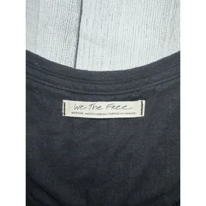 We The Free Free People Top Womens MEDIUM Black Linen Distressed Boho Cottage thumbnail 7