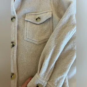 Aritzia Wilfred Ganna Long Shirt Jacket thumbnail 4