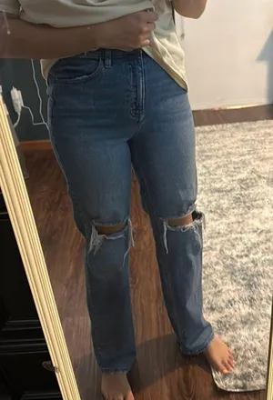 Buckle Jeans thumbnail 1