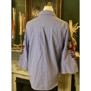 Iris Blue White Striped Rose Embroidered‎ Button Down Shirt IT9638 Womens Medium thumbnail 3
