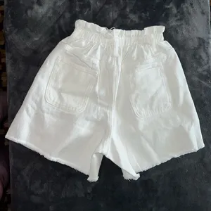 Princess Polly Shipwreck Paper Bag Denim Shorts in White Size 0 New with tag thumbnail 7