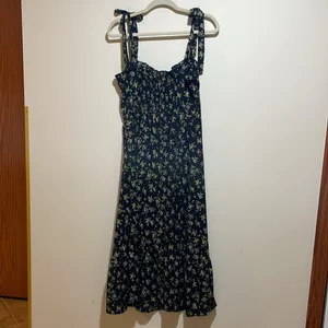 o.p.t. Toile De Jouy Midi Dress Ruffle Tie Straps Black Floral Size Large thumbnail 9