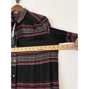 Intro Love the Fit Women’s Button Front Blouse Size M Black Red Stripe Rayon NWT thumbnail 8
