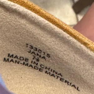 Xappeal Yellow Mustard Suede Heels Sz 7.5 3 Inch Heels. thumbnail 10