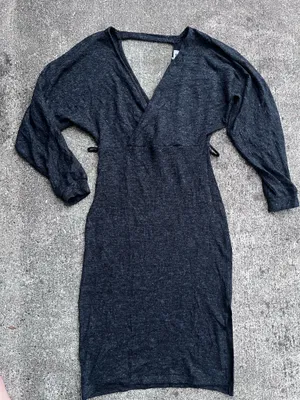 E: Charcoal Gray Long Sleeve V Neck Backless Knit Midi Dress Size L Made in USA thumbnail 1