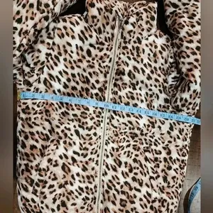 GB women's puffer jacket leopard print size M New thumbnail 9