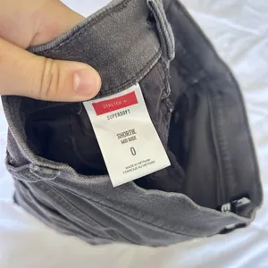Express‎ Womens 0 Black Denim Shortie Mid Rise Cuffed Shorts Supersoft Stretch thumbnail 3