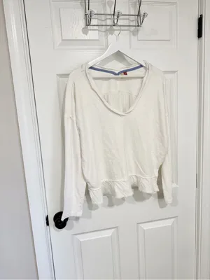 Anthropologie Pilcro Cream Coastal Boho Cotton Ruffle Hem Organic Modern V-Neck Small Shirt thumbnail 5