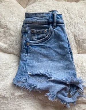 Zara jean shorts thumbnail 4